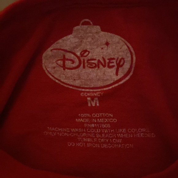 Disney Mickey Mouse holiday tee shirt in red and green, size M - Picture 2 of 2
